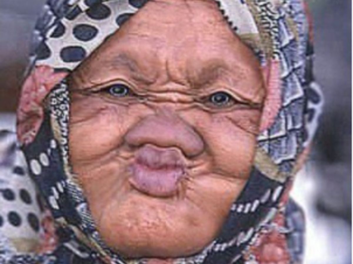 губы бабушек фото